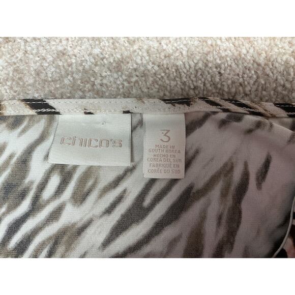CHICOS 3 (XL) Animal Print Asymmetrical Blouse 3/4 length sleeves - Picture 10 of 10